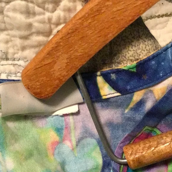 O2 Scrubs top size large? - Picture 4 of 6